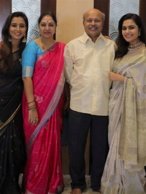 sonugowda husband|Sonu Gowda Age, Family, Husband, Movies,。